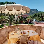 Le Residenze Di Piazza Italia * Costa Rei