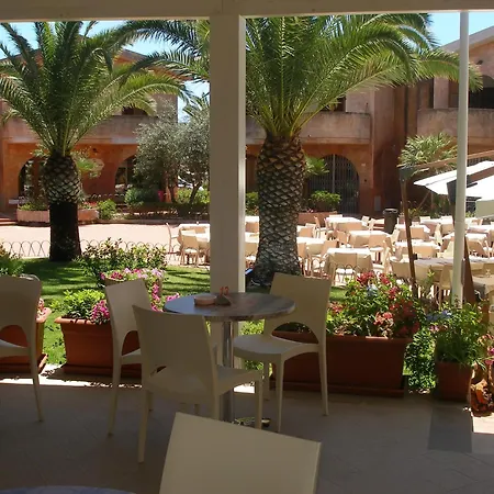 Le Residenze Di Piazza Italia * Costa Rei