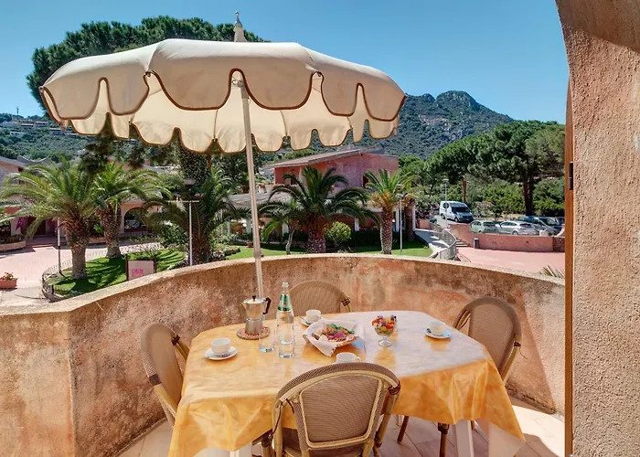 Le Residenze Di Piazza Italia * Costa Rei